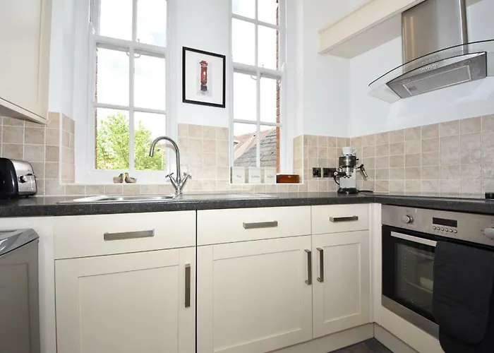 Warwick Post Office Apartment
