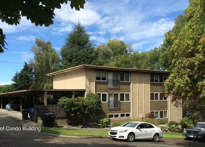 Bay View, Best Area, No Stairs, Wd, 2 Baths, 2 Bedrooms, Balcony, View, 925Sf