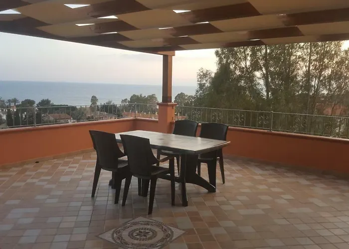 Terrazza Sul Golfo Degli Angeli