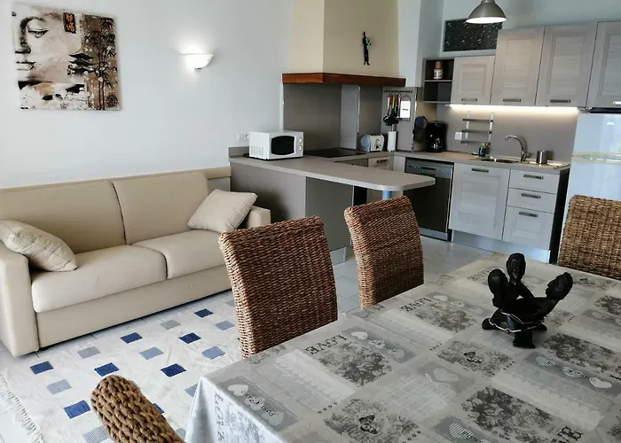 Guillaumont Apartment