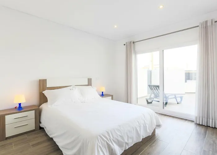 Vitamin Sea, The Terrace Apartment