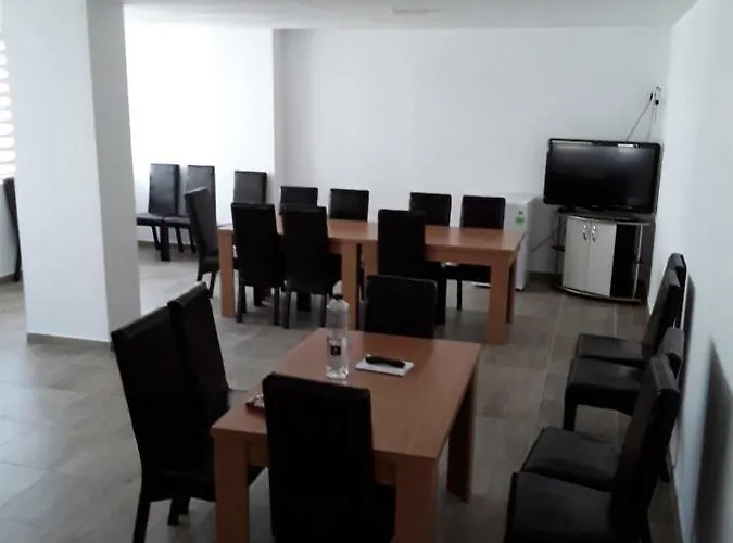 Camere De Inchiriat Central La Calciu