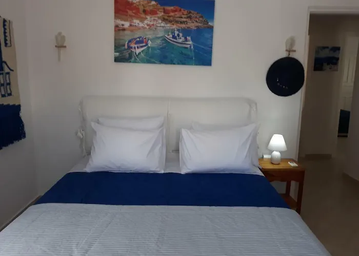 Pine House Santorini Perissa 150 Meters From Sea.
