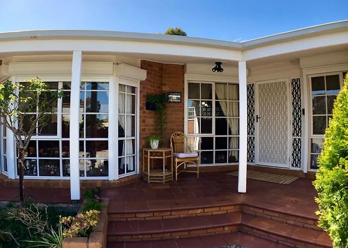 Melbourne Garden Bed And Breakfast