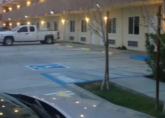 America Inn & Suites