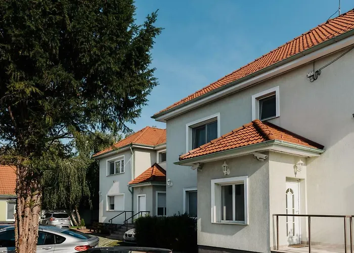 Airport Jazmin Guesthouse