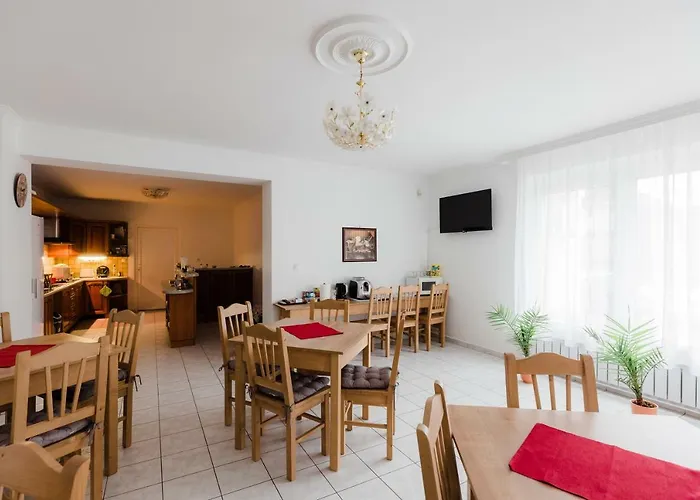 Airport Jazmin Guesthouse