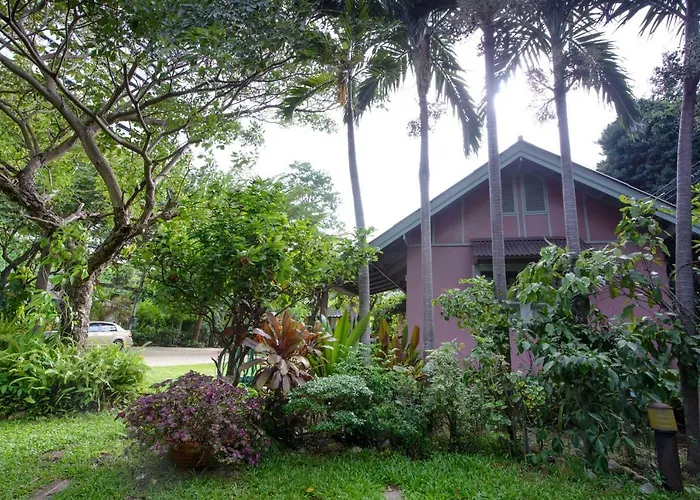 Baan Kratom Tong By The Sea
