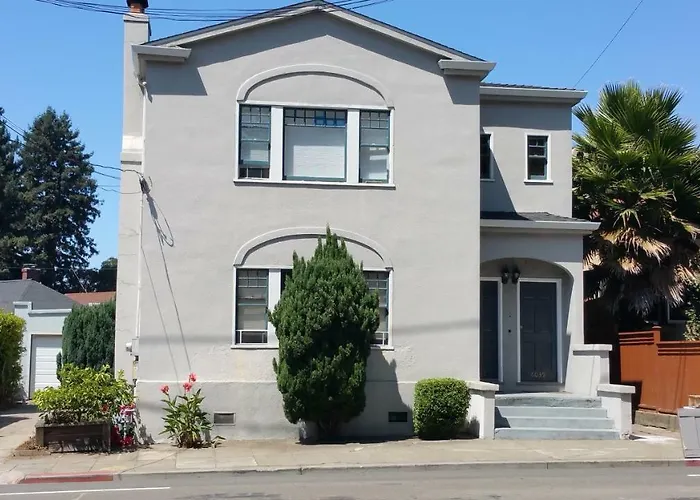 Spacious, Sunny House In Berkeley/Oakland Rockridge