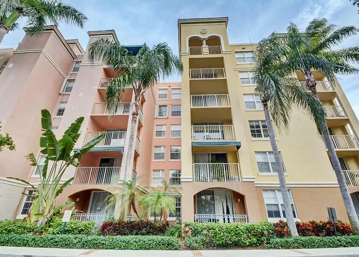 Renovated 2/2 Unit At Yacht Club/Aventura