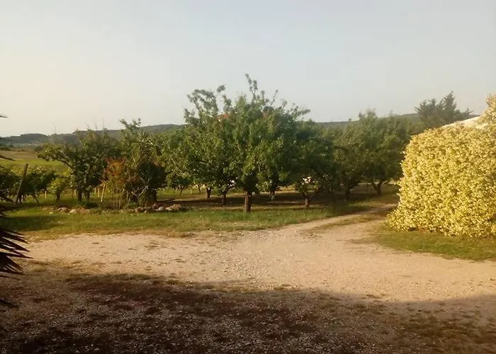 Residenza Agrituristica Santa Lucia Con Piscina