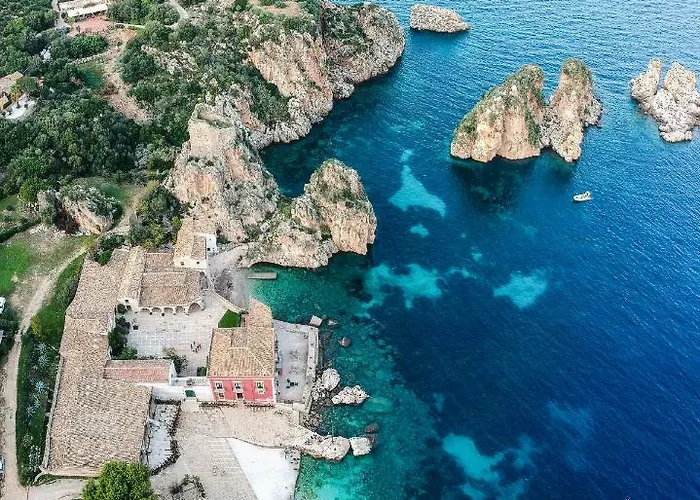 Ficodi Apartments