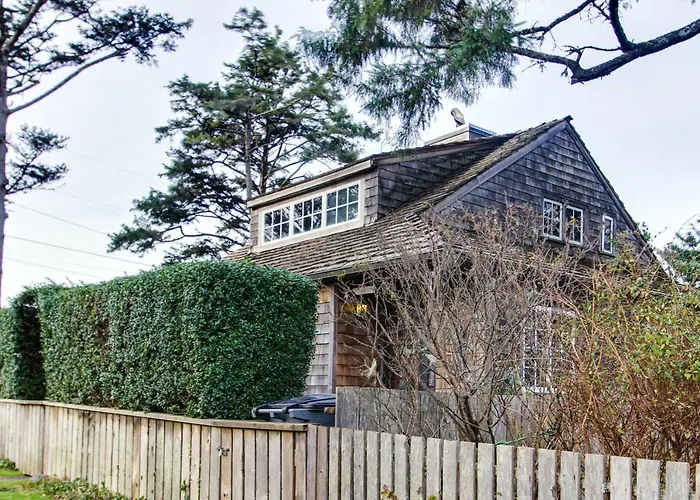Historic Haystack Cabin