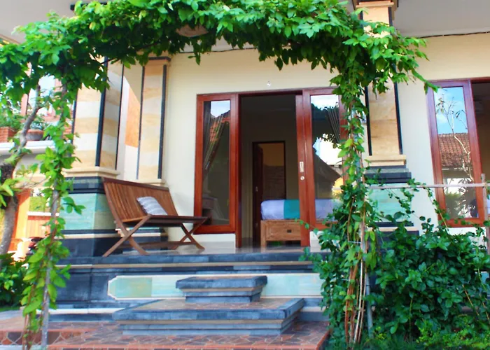 Cr Tris Rooms Seminyak