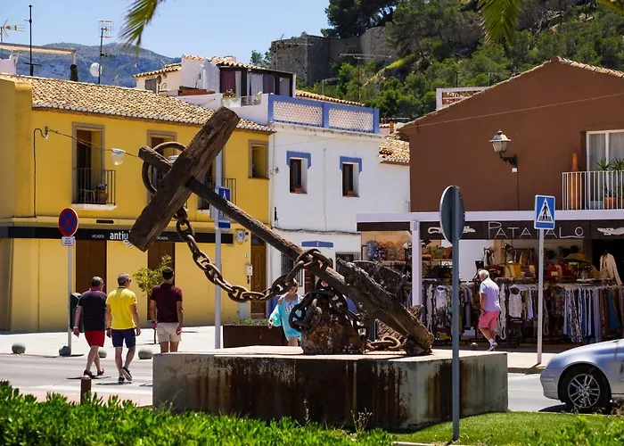 La Sirena - Both City And Beach Of Denia