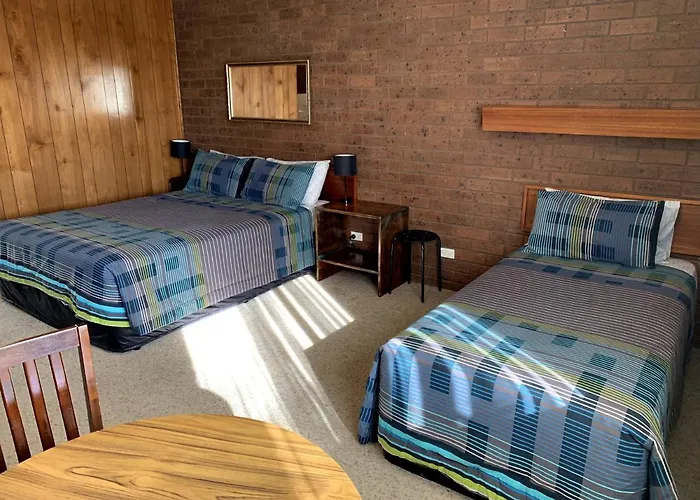 Kingswood Motel