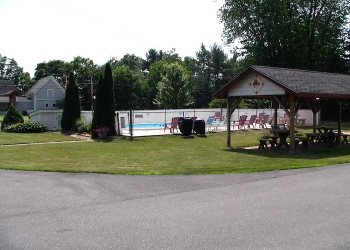 Maple Leaf Motel