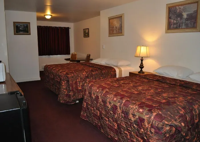 Golden Lion Motel