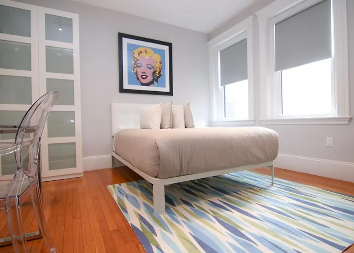 A Stylish Stay W/ A Queen Bed, Heated Floors.. #31