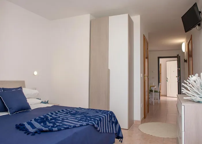 Al Faro Guest House