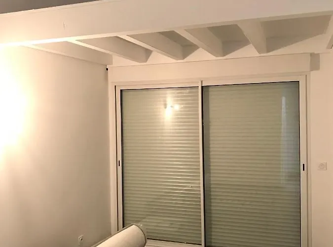 Appartement Recent, Proche Centre Ancien