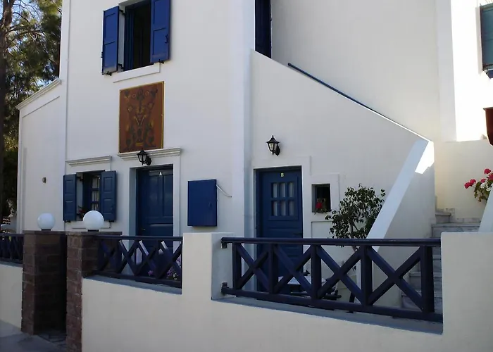 5Bedroom Villa In Perissa Beach