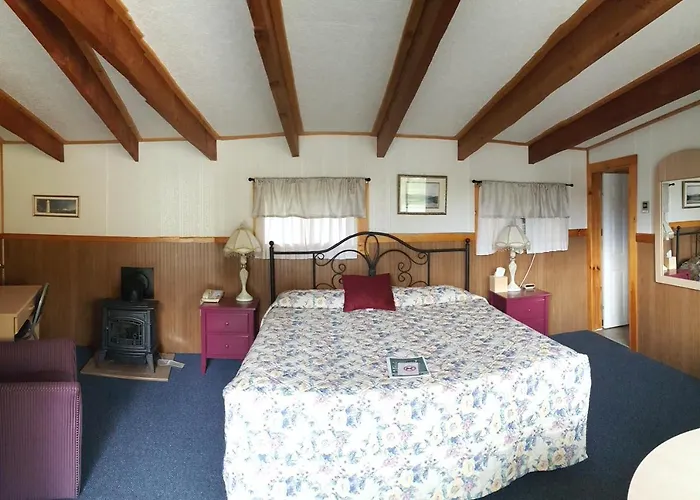 Twilite Motel