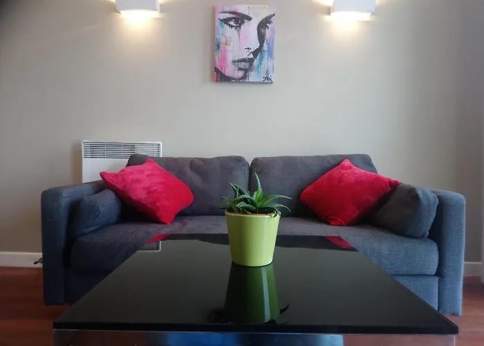 1 Bedroom Flat In Sheffield City Centre-Sleeps 4