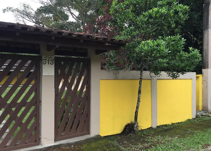 Casa em frente à praia Boracéia