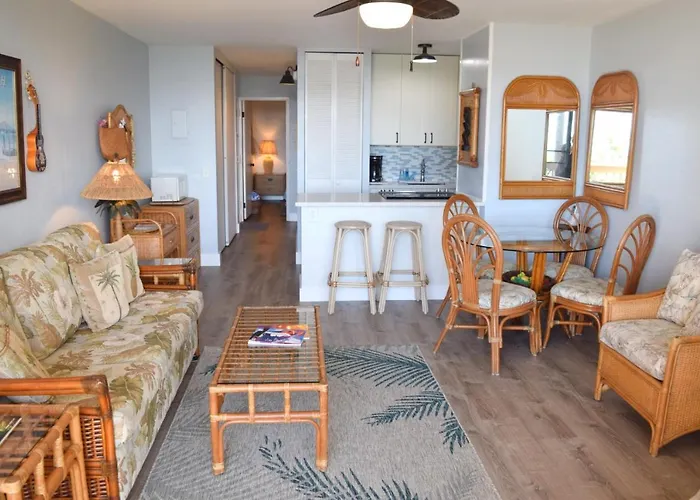 Beautiful Partial Ocean View Condo With Tropical Furnishings