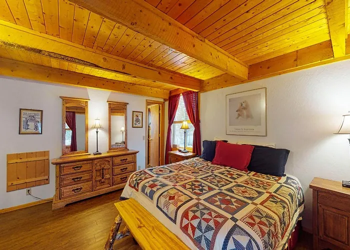 Kick Back Cabin