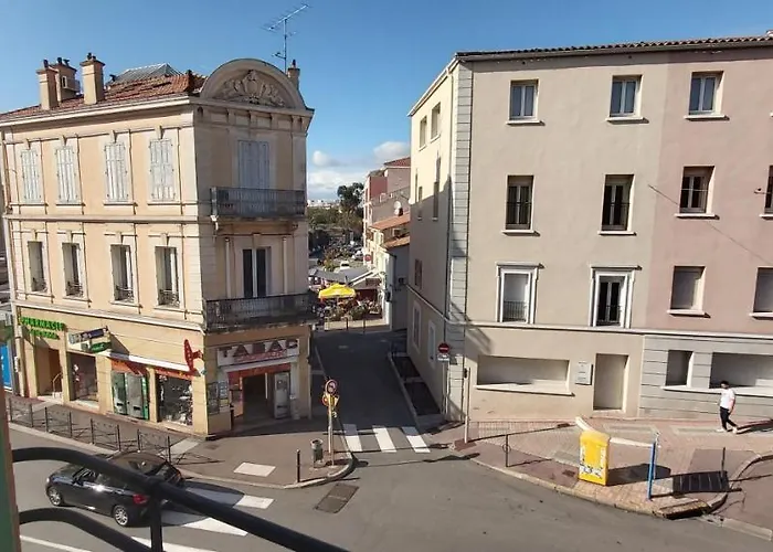 123 Sadi Carnot, Classe 2 Etoiles