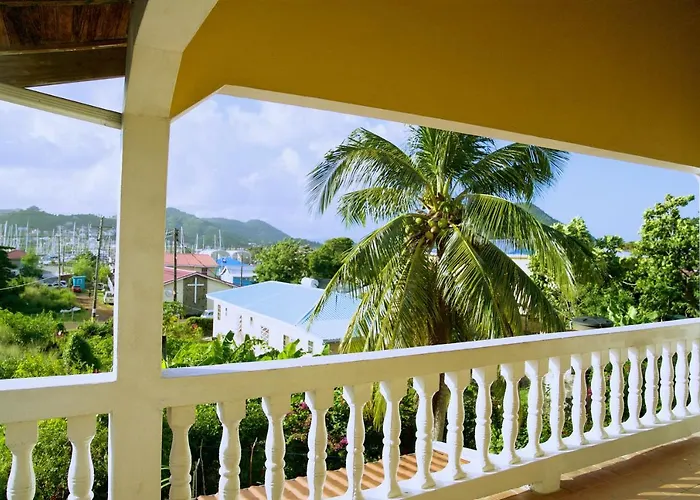 Tropical Breeze Vacation Home And Apartments