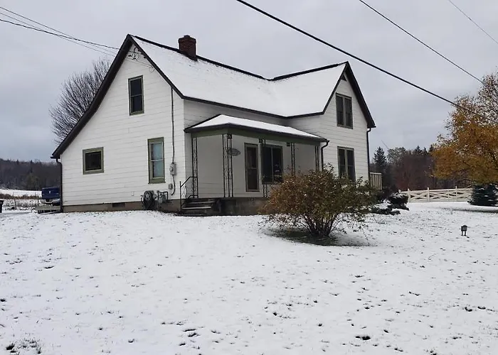 Country Farmhouse Lodge