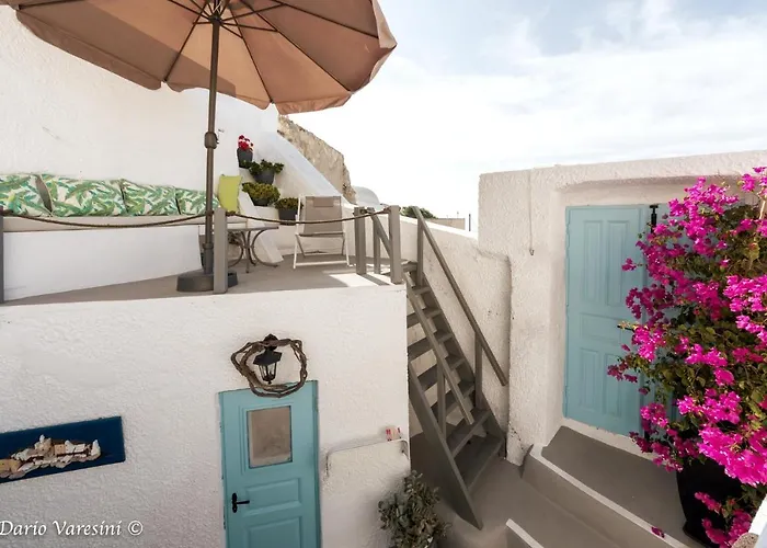 Santorinian Lava House