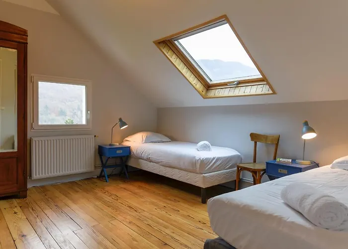 5 Bedroom House In Annecy Between Town And Countryside