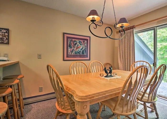 Killington Condo W/ Spa ~ 3 Miles To Ski Resort!