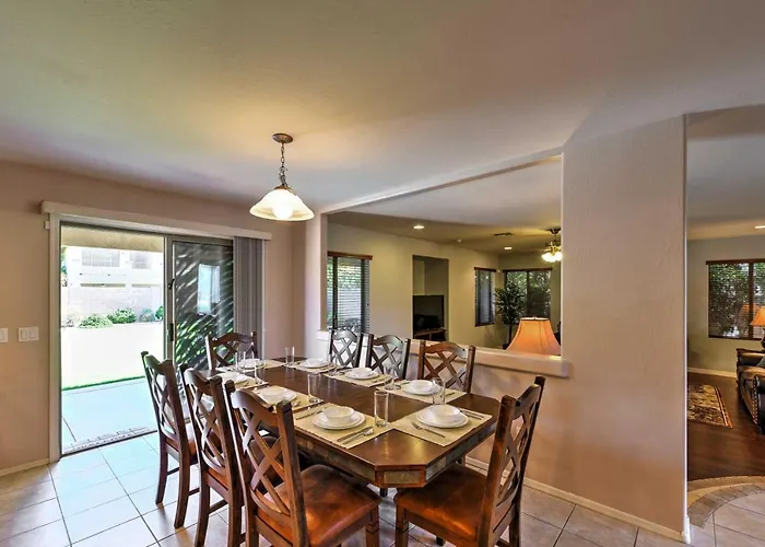 Spacious Home W/ Heated Pool In Litchfield Park!