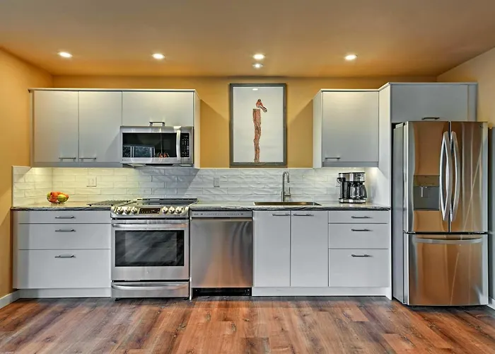 Airy Home Near Anacortes W/ San Juan De Fuca Views