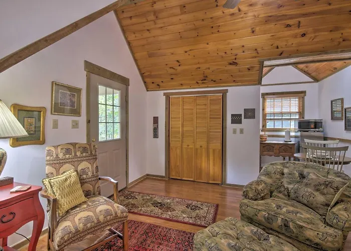 Couples Cabin - 5 Mi To Dt Berkeley Springs!