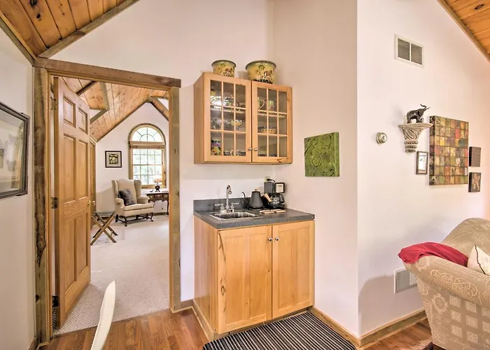 Couples Cabin - 5 Mi To Dt Berkeley Springs!