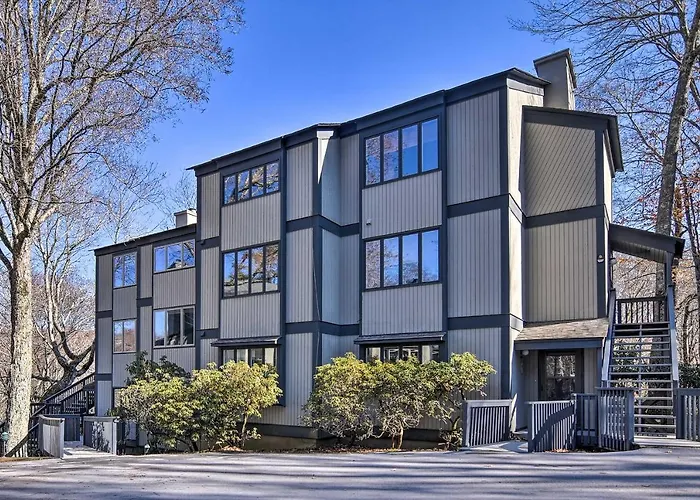 Steps To Ski Resort: Sugar Mountain Condo!