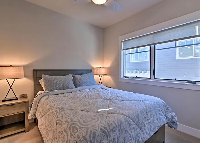 Downtown Winter Park Condo - 3 Miles To Ski Resort