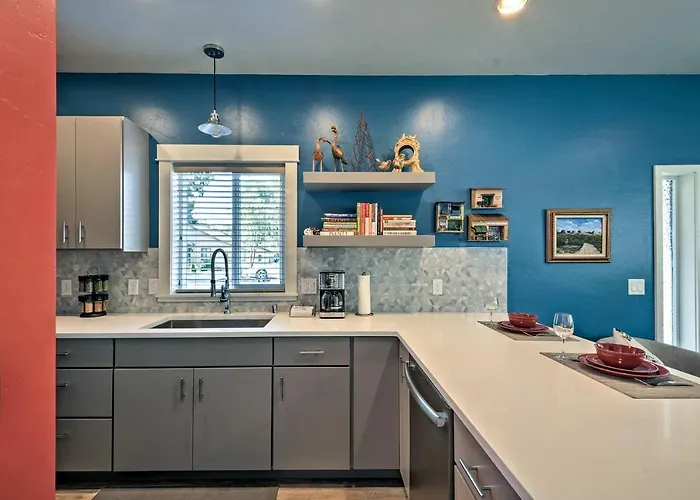 Missoula Getaway W/ Balcony, 2 Mi To Downtown!