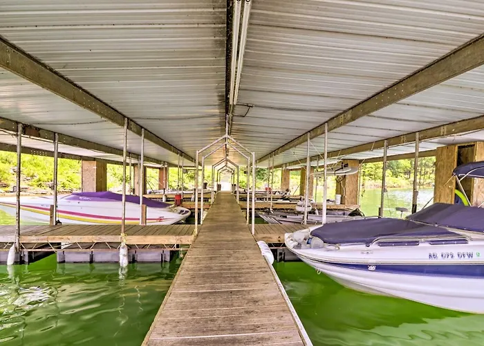 Pet-Friendly Cabin With Designated Boat Slip!