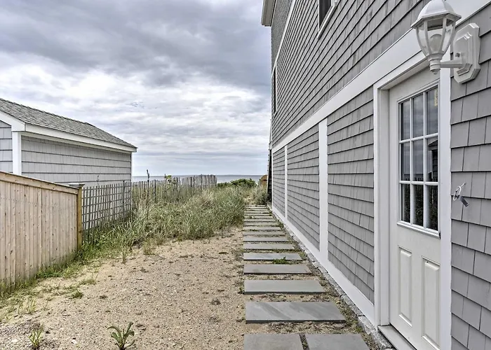 Peaceful Cottage - Steps To Matunuck Beach