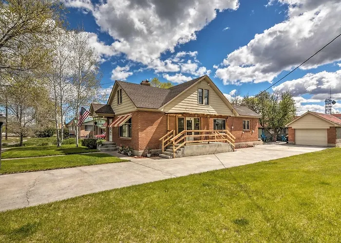 Panguitch Home W/ Patio ~ 24 Mi To Bryce Canyon