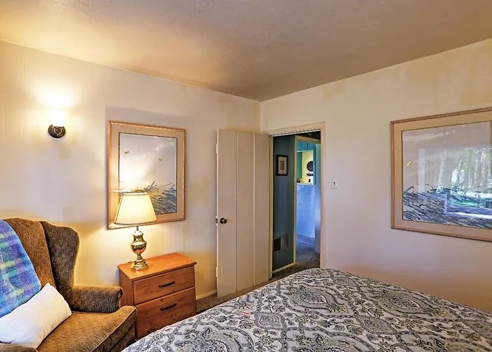 Quiet Durango Farmhouse W/ Beautiful Yard & Gazebo