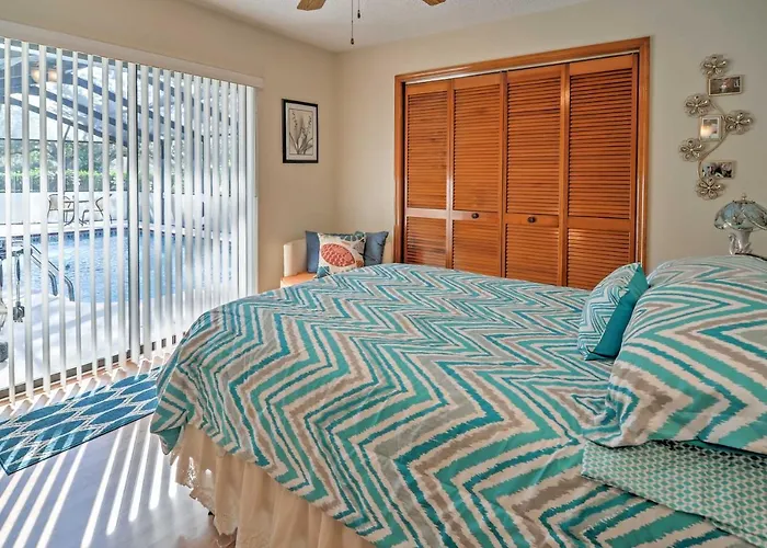 Lanai W/ Heated Pool: Pristine Spring Hill House