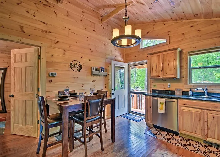 Custom Mtn Cabin By Hiking/Motorcycle Routes!